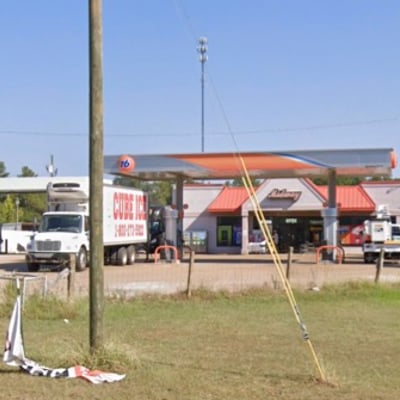 Midway In & Out Gas Station – Grenada, MS
